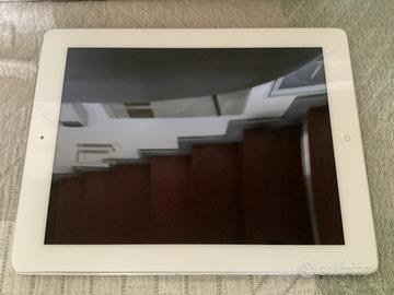 IPad 4 A1460 con lcd non funzionante