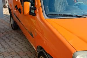 VENDIAMO FIAT DOBLO' DIESEL