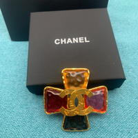 Spilla Chanel
