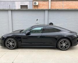 PORSCHE Taycan - 2022