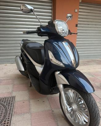 Beverly 300