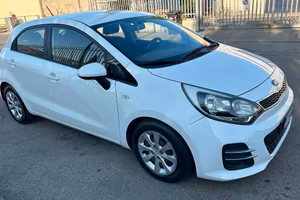 Kia Rio gpl bombola fino al 2036