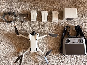 DJI MINI 4 PRO FLY MORE COMBO