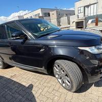 Auto range rover sport modello hse