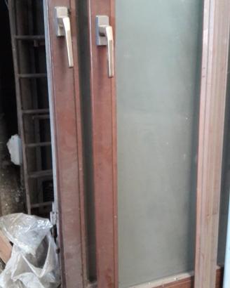 porte a vetro in legno
