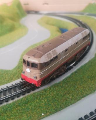 LOCOMOTIVA DIESEL FS. D.342  LIMA  trenini  HO