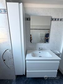 Lavabo e armadietto