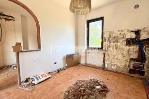 3 LOCALI! LIBERO SUBITO!