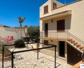 Villa zona Pizzolungo -Erice TP