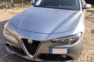 Alfa Romeo Giulia 2.2 Turbo Diesel 180 Cv