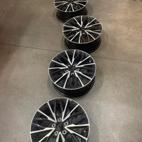 Set 4 Cerchi in lega TOYOTA CHR  originali da 18 