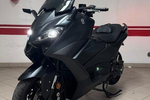 Yamaha TMAX 560 2024