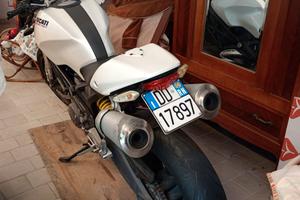 DUCATI MONSTER 696