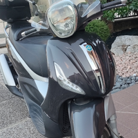 Piaggio Beverly 300 ie