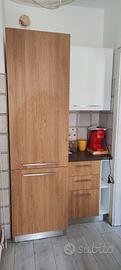  cucina con elettrodomestici