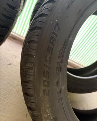 Pneumatici invernali Falken Eurowinter hs02