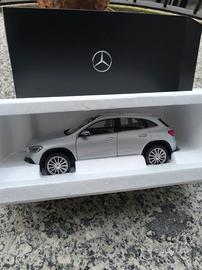 modellino mercedes gla 1/18