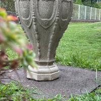 Vaso antico in cemento liberty