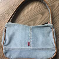 Borsetta Levi’s velluto costine