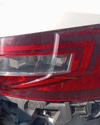 Fanale posteriore dx SKODA SUPERB 2018