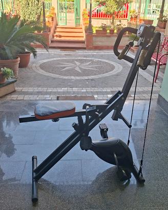 Total Crunch multifunzione con cyclette