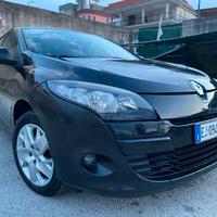 Renault Mégane 1.5 dCi 110CV full opt 2011