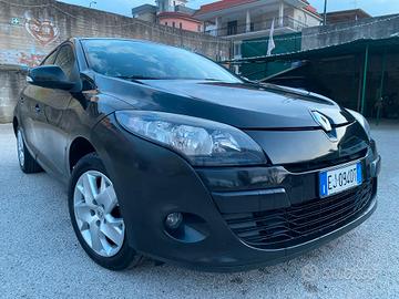Renault Mégane 1.5 dCi 110CV full opt 2011