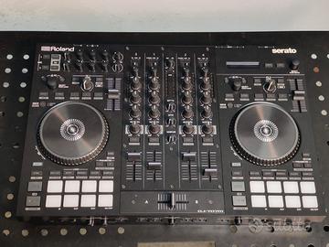 Roland DJ707m controller consolle DJ professionale