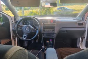 VOLKSWAGEN Polo 5ª serie - 2011