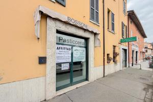 NEGOZIO A BRESCIA