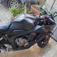 Vend CBR 650 R del 2020