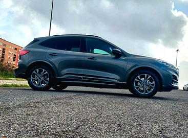 Ford Kuga Full-Hybrid