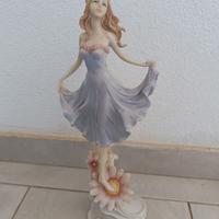 Statuetta elegante