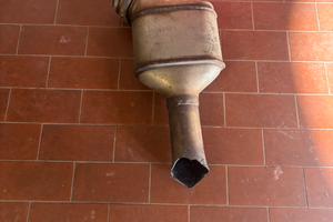 Catalozzatore BMW 320 d touring anno 2002