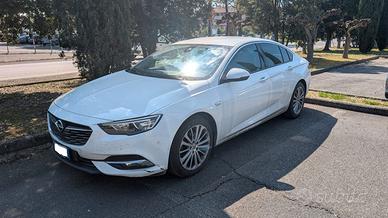 Insigna Sport Tourer