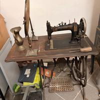 Macchina da cucire Durkopp antica