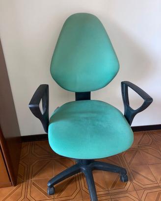 Poltrona ufficio con braccioli