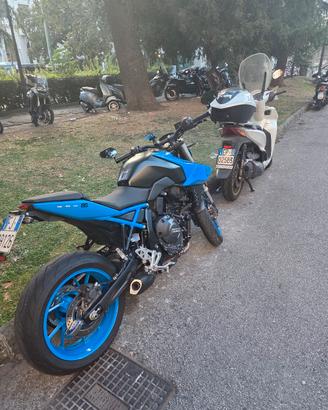 Suzuki gsx 8s 