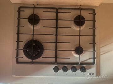 piano cottura a gas Franke con quattro bruciatori
