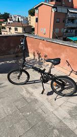 bicicletta b-fold nera