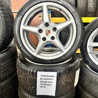 Pneumatici 265/40 R18 Yokohama BluEarth su cerchi 