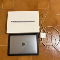Mac Book Air SSD 128gb RAM 8gb 2019 + Custodia.