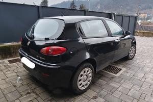 Alfa 147 1.6 benzina 105CV
