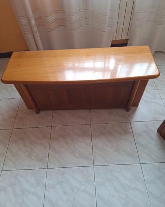 Appendiabiti da ingresso con cassapanca