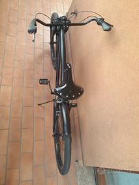 Bicicletta BeBike café racer