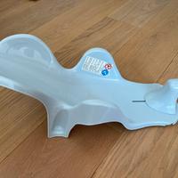 Seggiolino da bagno per neonati.