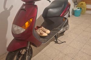 scooter peugeot  vivacità 100