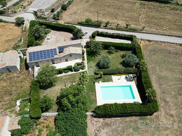 VILLA SINGOLA A RAGUSA