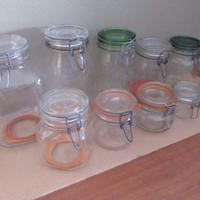 Vasi ermetici di vetro con guarnizione in gomma