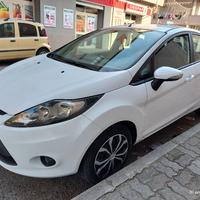 Ford Fiesta 1.2 60kw. 5 porte